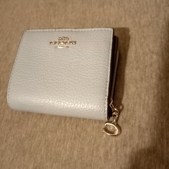 Coach BABY BLUE Leather Wallet - Picture 4 of 7